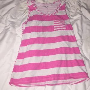 Cherokee L/G tank top with a pocket